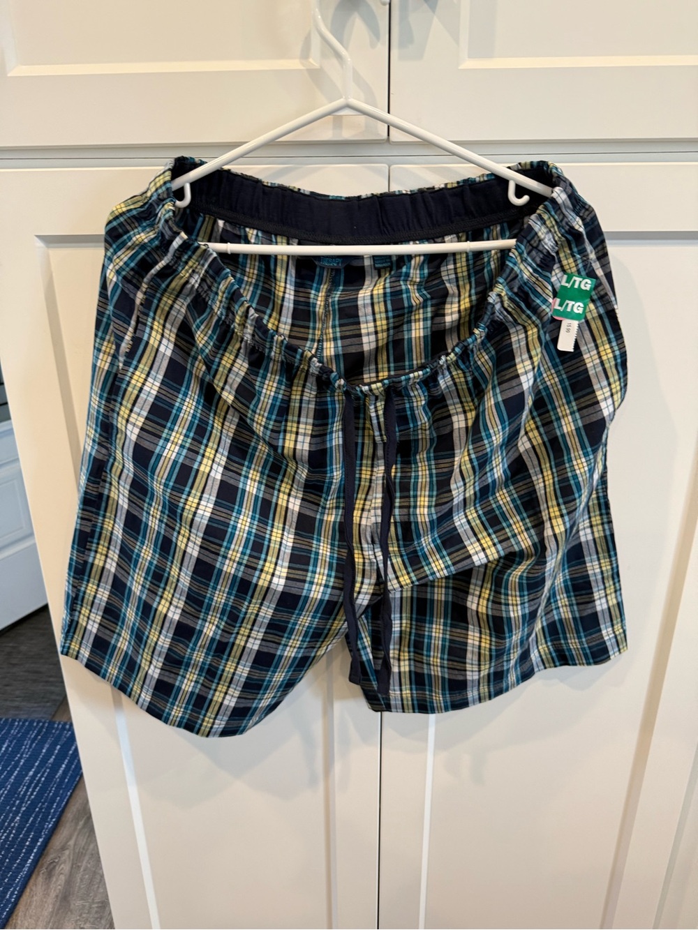 Sleep therapy Plaid Sleep Shorts in Navy, Teal & Yellow
